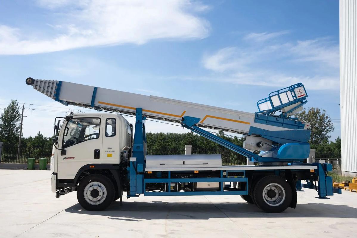 七星关云梯上料车租赁费用